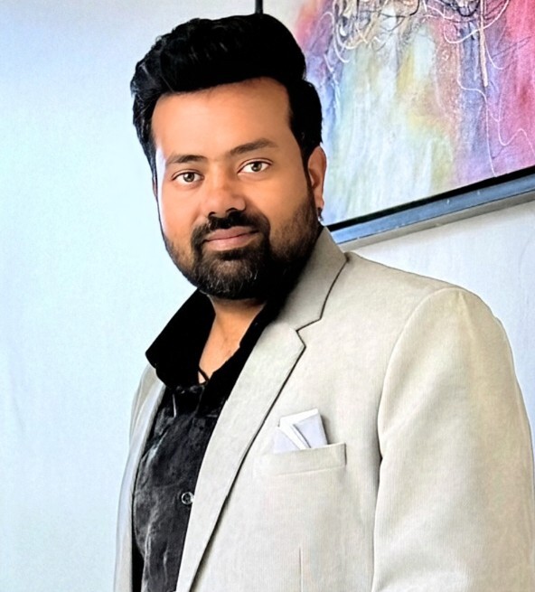 the best Project Manager and Business Development Executive in hachiweb company dehradun